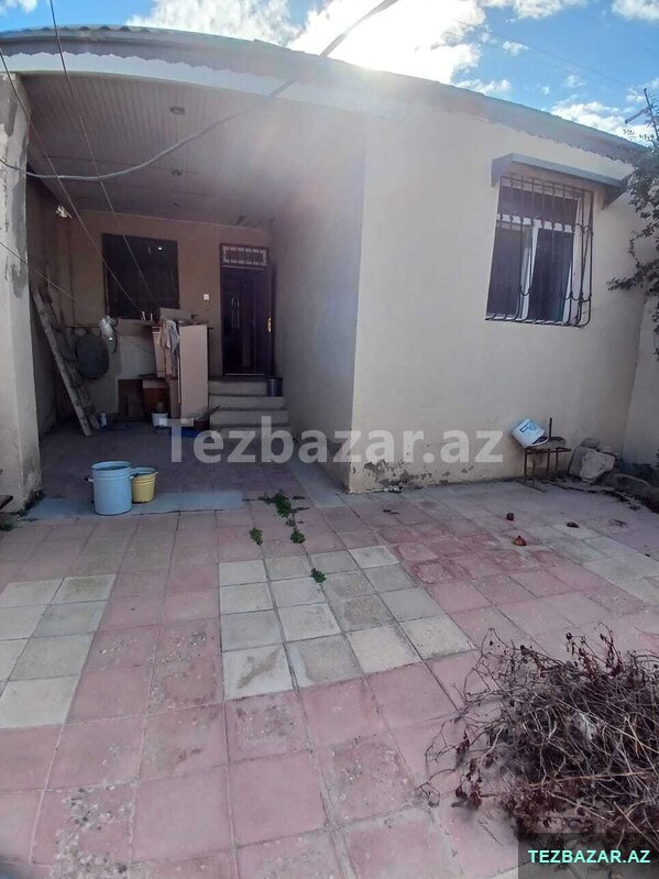 3-комнатный дом во дворе в Биладжарах 3-комнатный дом во дворе в Биладжарах