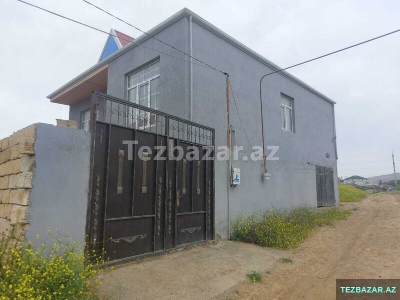 2-этажный, 5-комнатный дом с внутренним двориком в Биладжарах 2-этажный, 5-комнатный дом с внутренним двориком в Биладжарах