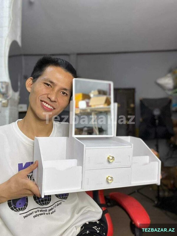 Hədiyyəlik kosmetika qabı Hədiyyəlik kosmetika qabı