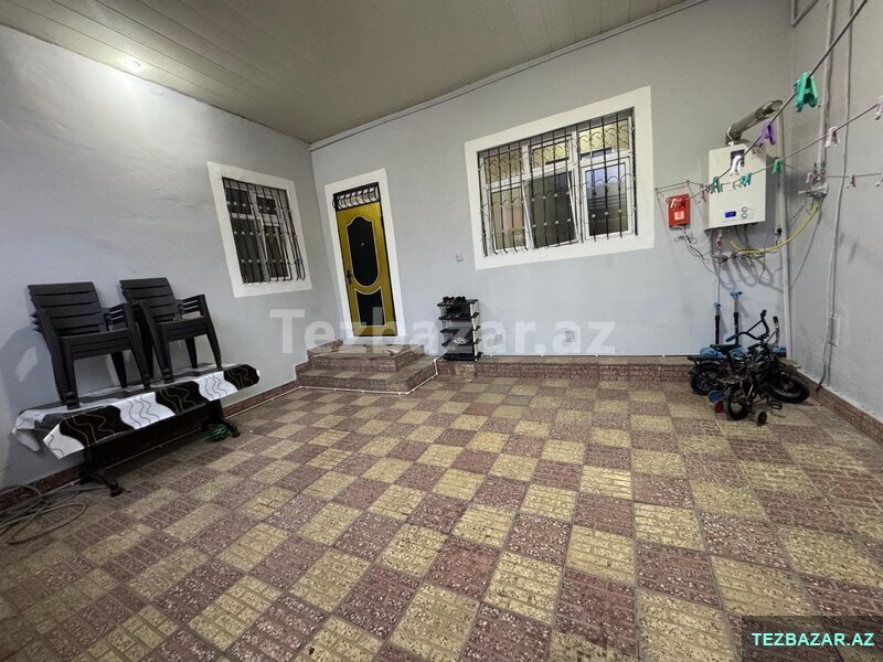 Qaraçuxur qes, həyət evi satilir Qaraçuxur qes, həyət evi satilir