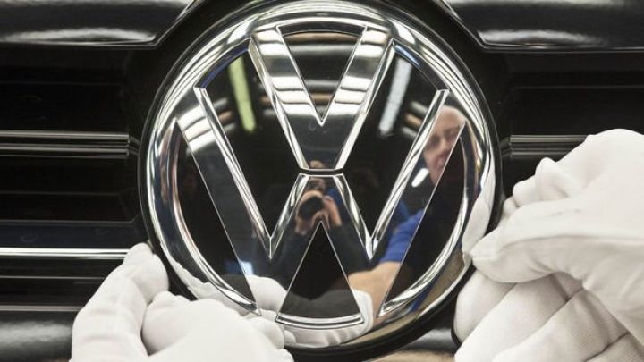 Çip çatışmazlığı fonunda Volkswagen-in avtomobil satışı azalıb